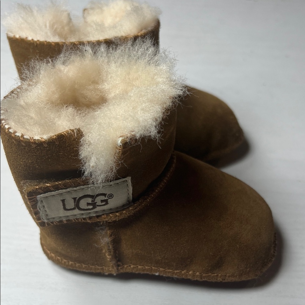 UGG Tan Suede Infant Booties b91 - Picture 2 of 6